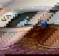 Ensenada Motor Inn and Suites - Accommodation Broadbeach