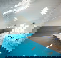 Deep Blue Hotel  Hot Springs - Accommodation Broadbeach
