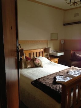 Walcha Royal Accommodation - Accommodation Broadbeach 1