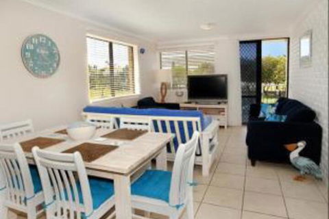 Pacific 1 / 103 - Accommodation Broadbeach 2