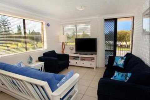 Pacific 1 / 103 - Accommodation Broadbeach 3