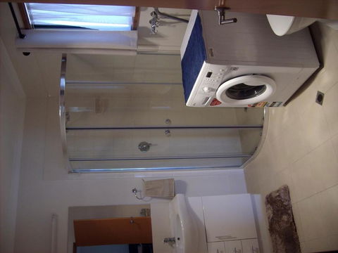 Jackos Holiday Cabins - Accommodation Broadbeach 5