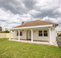 Smith Street Cottage Naracoorte - Accommodation Broadbeach