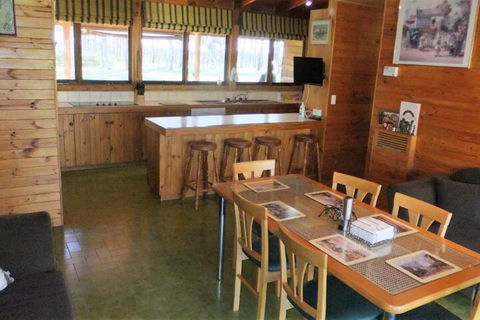 Gunyah Valley Retreat - Accommodation Broadbeach 6