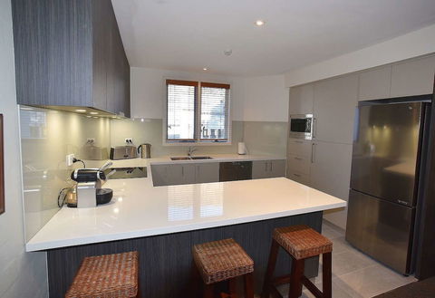 Jagungal 2 - Accommodation Broadbeach 4