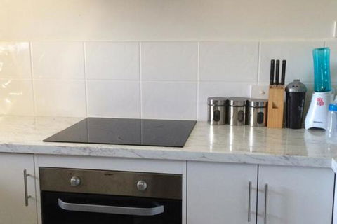 Maple Tree Cottage - Accommodation Broadbeach 2