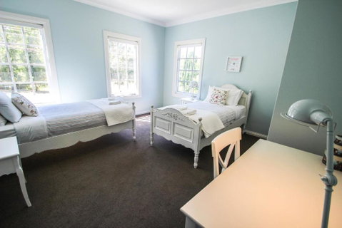 Arlington - Accommodation Broadbeach 3
