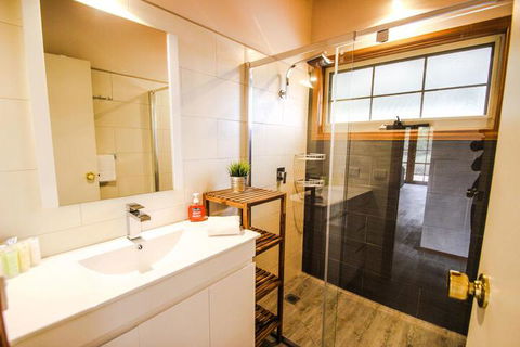 Halinka Lodge - Accommodation Broadbeach 3