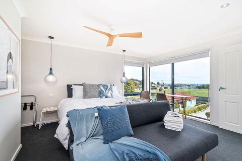 Madsen Retreat - Accommodation Broadbeach 6