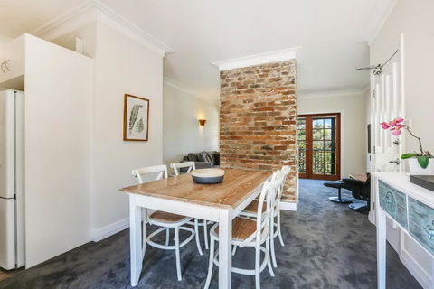 Bellevue Accommodation - Accommodation Broadbeach 4