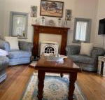 Cherry Blossom Cottage - Accommodation Broadbeach
