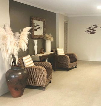 Oceania Beachside Holiday Apartments - Accommodation Broadbeach 6