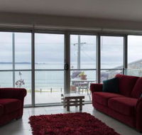 Caseys Beach Retreat - Accommodation Broadbeach