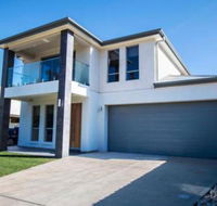 The Races Swanport - Accommodation Broadbeach