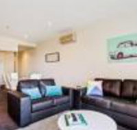 York Apartments - Accommodation Broadbeach
