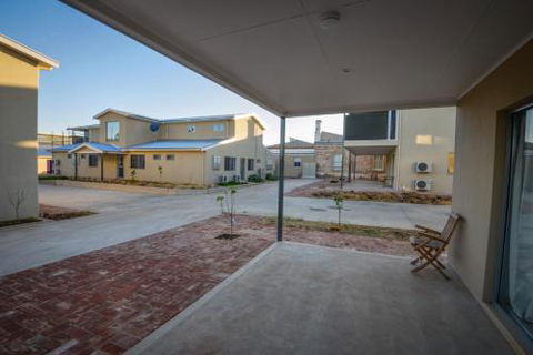 Great Northern Lodge - Accommodation Broadbeach 1