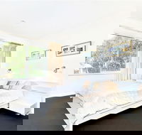 Tennis Elbow - Accommodation Broadbeach