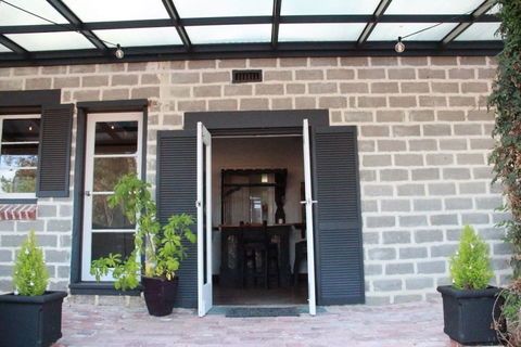 Bakehouse '38 Restaurant & Guesthouse - Accommodation Broadbeach 4