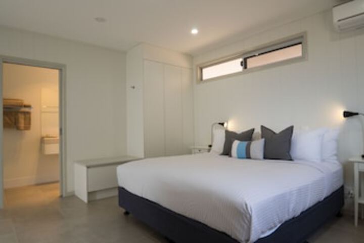 Zeerust ACT Accommodation Broadbeach