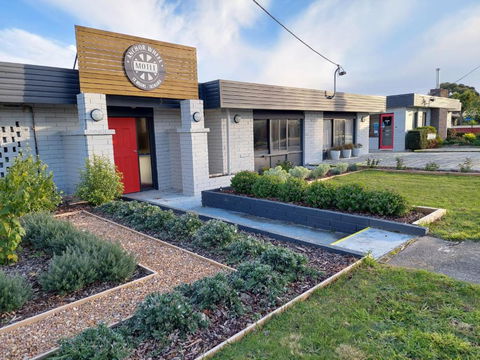 Anchor Wheel Motel - Accommodation Broadbeach 1