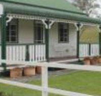 The Dollhouse Cottage - Accommodation Broadbeach