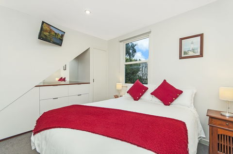 JOHANSSONS PERCH COTTAGE - Accommodation Broadbeach 2