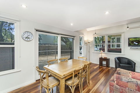 JOHANSSONS PERCH COTTAGE - Accommodation Broadbeach 6