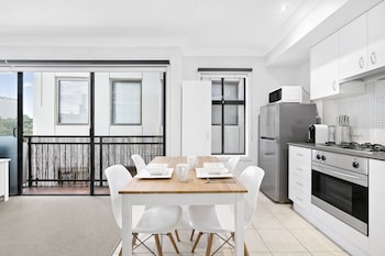 SIENNA, 1BDR South Melbourne Apartment - Accommodation Broadbeach 0