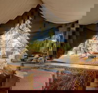 Truffle Lodge Dinner Bed  Breakfast - Accommodation Broadbeach