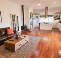Ironbark Estate - Accommodation Broadbeach