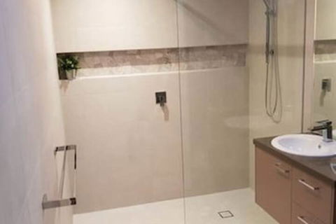 Lakeview Villa's - Accommodation Broadbeach 2