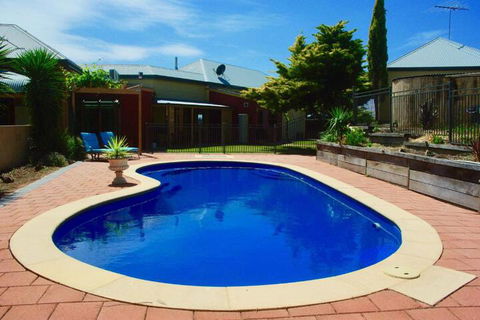 Scobie Lane Retreat - Accommodation Broadbeach 7