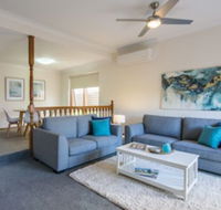 Parkview Villa 2 Luxury 3 Bedroom Home - Accommodation Broadbeach