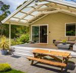 Adventure Bay Holiday Home - Accommodation Broadbeach