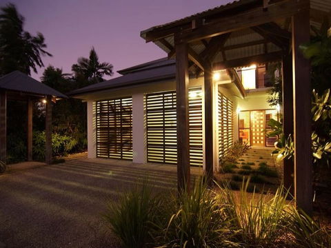 Hai Villa Port Douglas - Accommodation Broadbeach 0