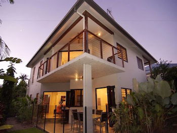 Hai Villa Port Douglas - Accommodation Broadbeach 2