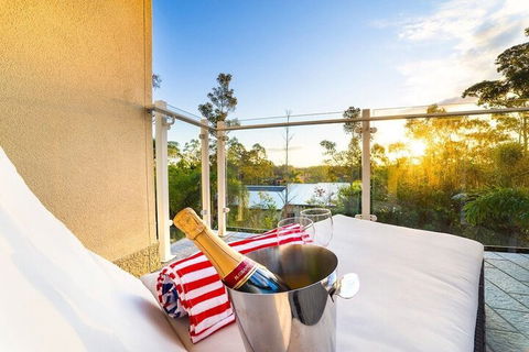 Bayhill Manor In Sanctuary Cove - Accommodation Broadbeach 6