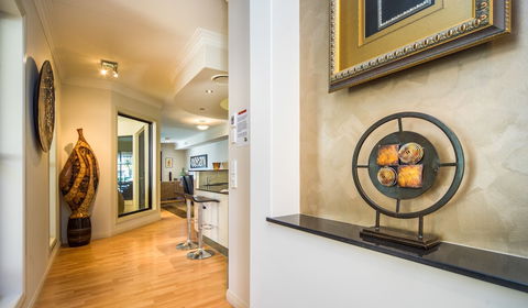 LUXE At Sanctuary Cove - Accommodation Broadbeach 4