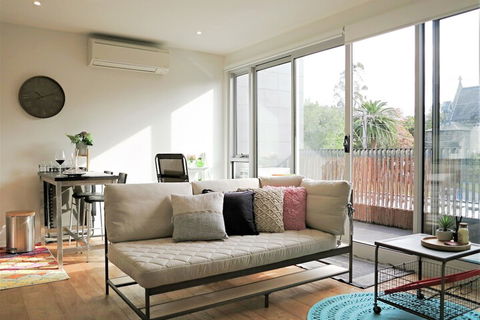 Bayside Lifestyle New 2 Bedrooms - Accommodation Broadbeach 0