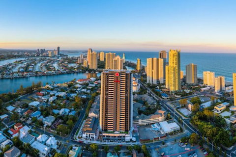 Arise Ruby Gold Coast - Accommodation Broadbeach 1