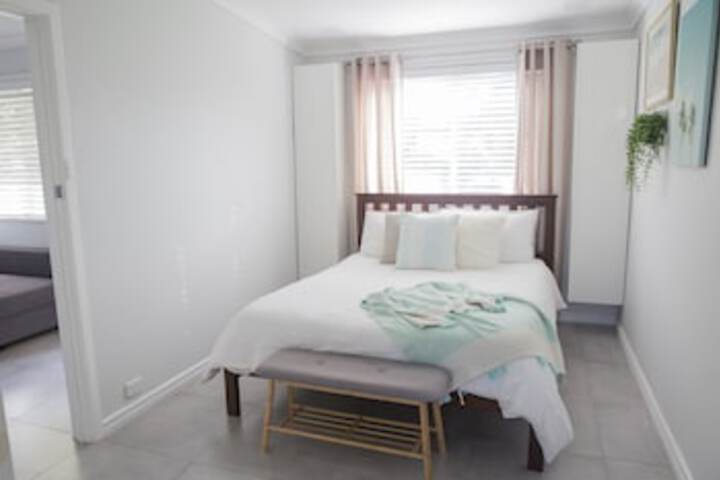 Gillingarra WA Accommodation Broadbeach