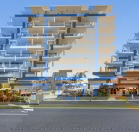 Iroise Beachside Apartment - Accommodation Broadbeach
