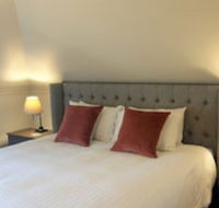 Lythgo's Row Colonial Cottages - Accommodation Broadbeach
