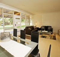 Beach House Units - 1 - Accommodation Broadbeach