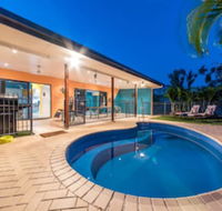 Seaside Hideaway - Hideaway Bay - Accommodation Broadbeach