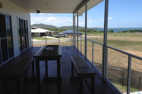 The Beach House - Accommodation Broadbeach 0