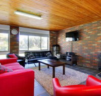 47 Anderson with Pool in Cowes - Accommodation Broadbeach