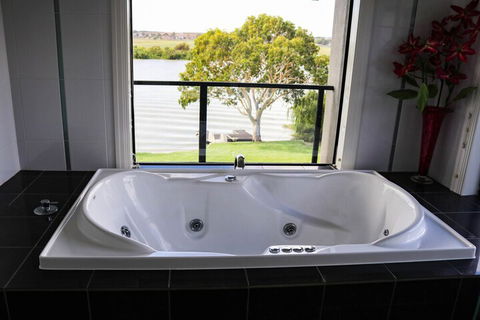 River Devine Murray Bridge - Accommodation Broadbeach 3