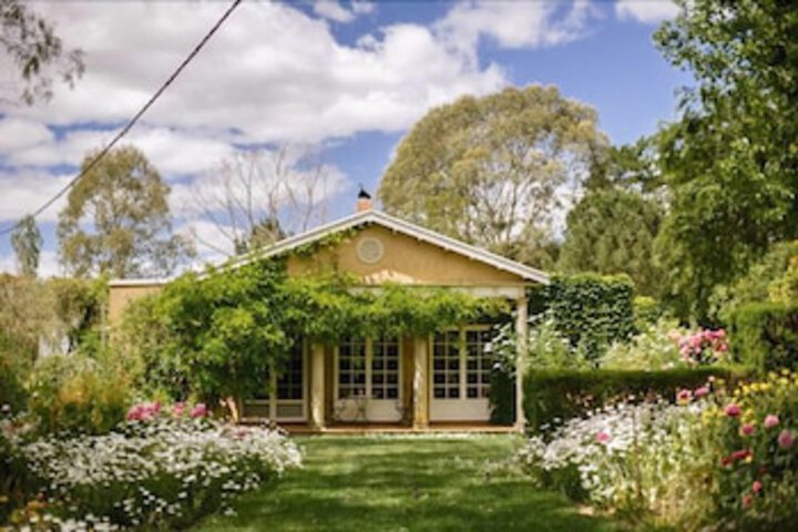 Andrews Farm SA Accommodation Broadbeach