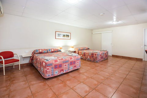 Leichhardt Hotel Motel - Accommodation Broadbeach 2